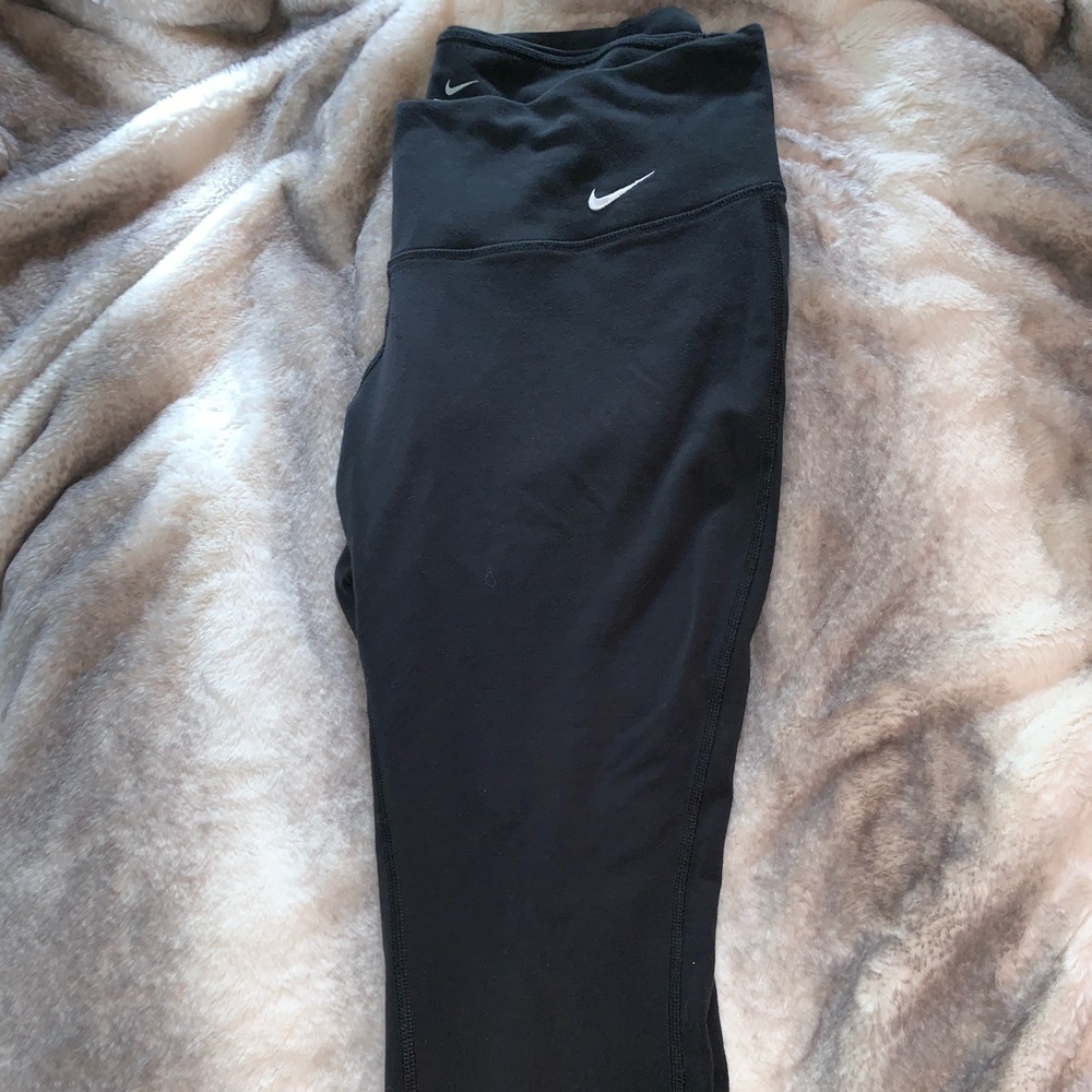 Cropped Nike Leggings